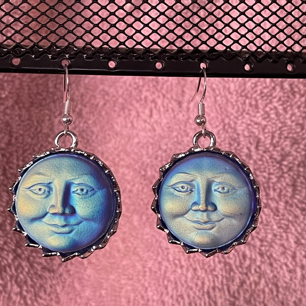 Man in the Moon Earrings - Picture 2 of 3